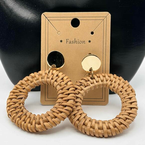 Tan Boho Straw Earrings - Picture 2 of 3